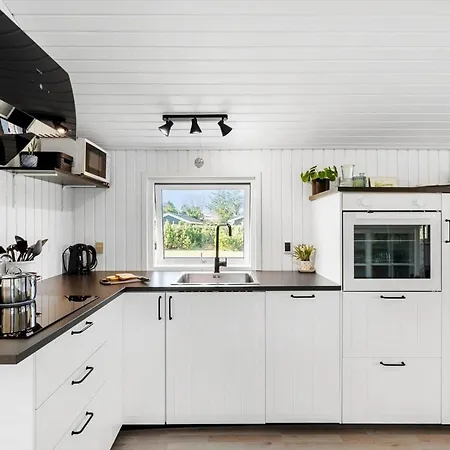 Lk2141-lokken-kristavej-15 Løkken